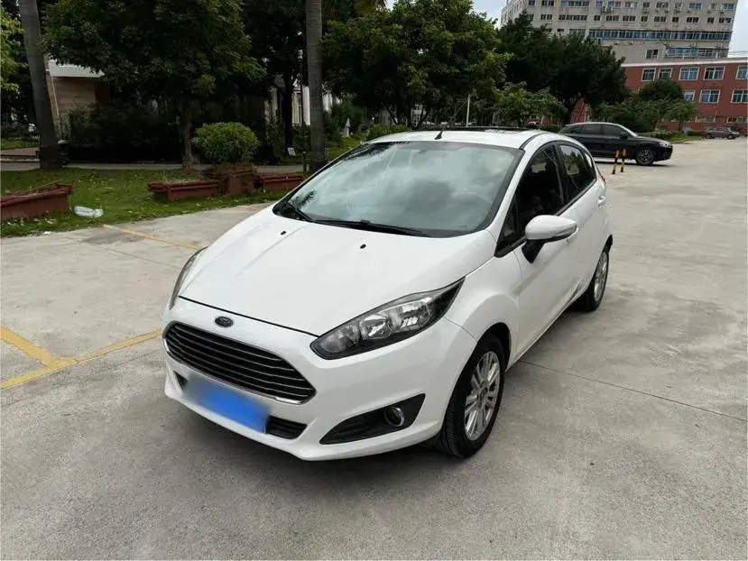 2013 Ford Fiesta 1.5L 110HP L4 6DCT