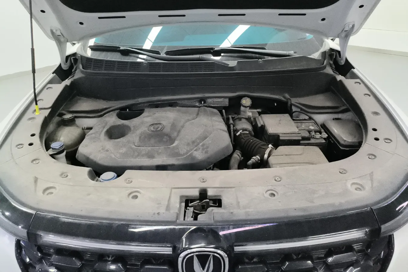 2021 ChangAn CS35 Plus 1.4T 160HP L4 7DCT,autocango,china used car exporter,china ev exporter,chinese used car exporter,chinese used ev exporter