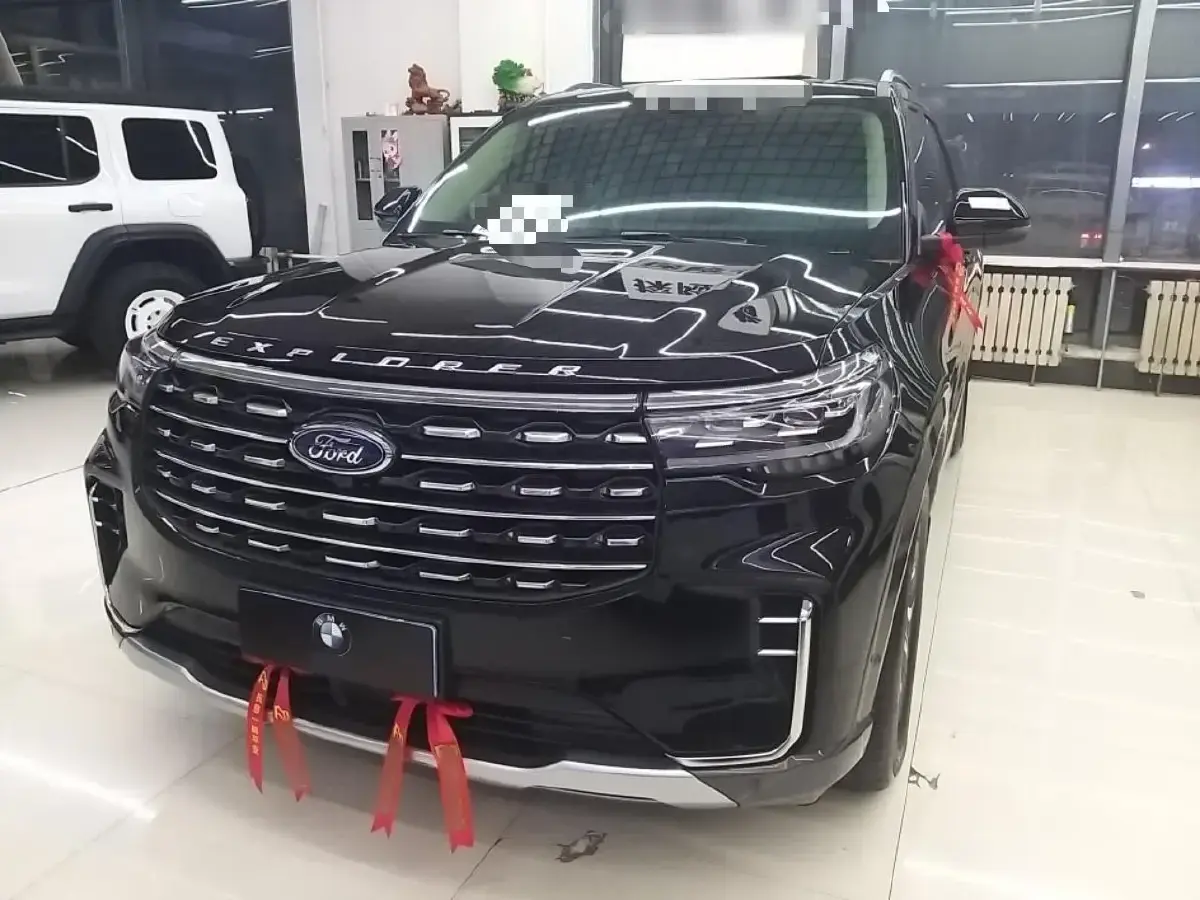 2023 Ford Explorer 2.3T 276HP L4 10AT