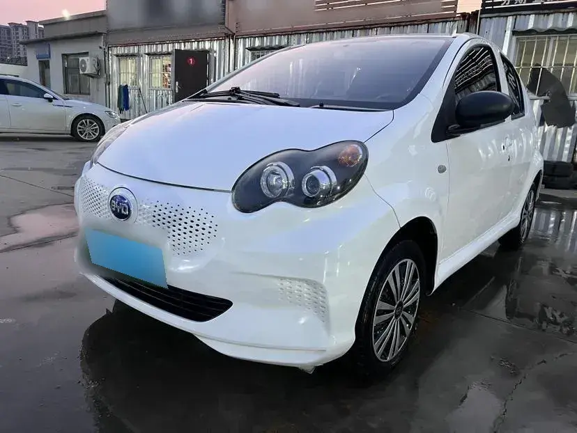 2019 BYD e1 BEV 32.2KWH