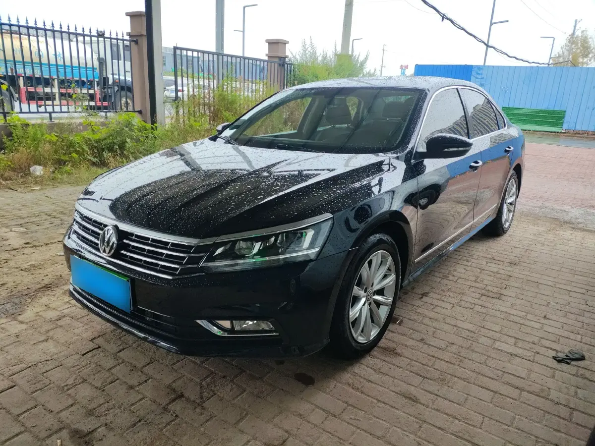 2017 Volkswagen Passat 1.8T 180HP L4 7DCT