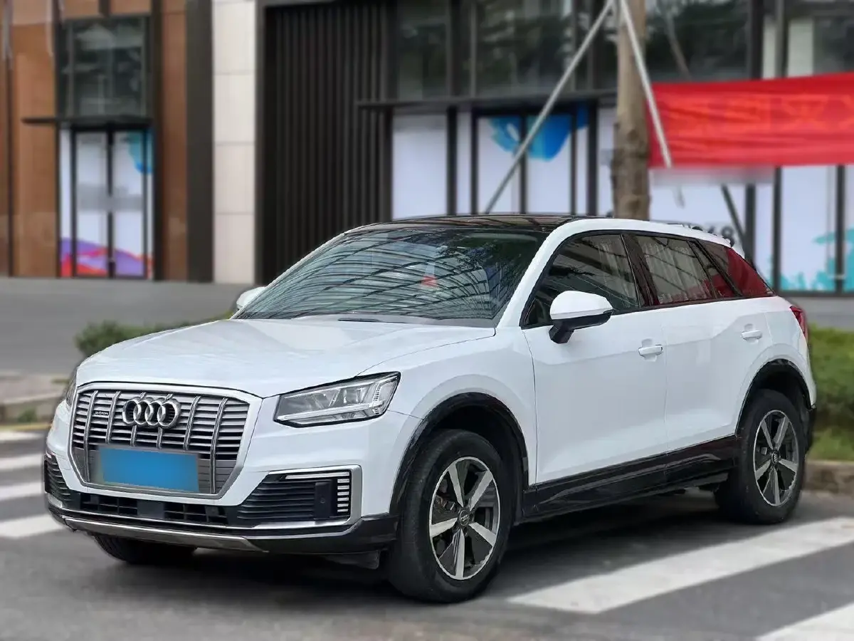 2019 Audi Q2L e-tron BEV 39.7KWH