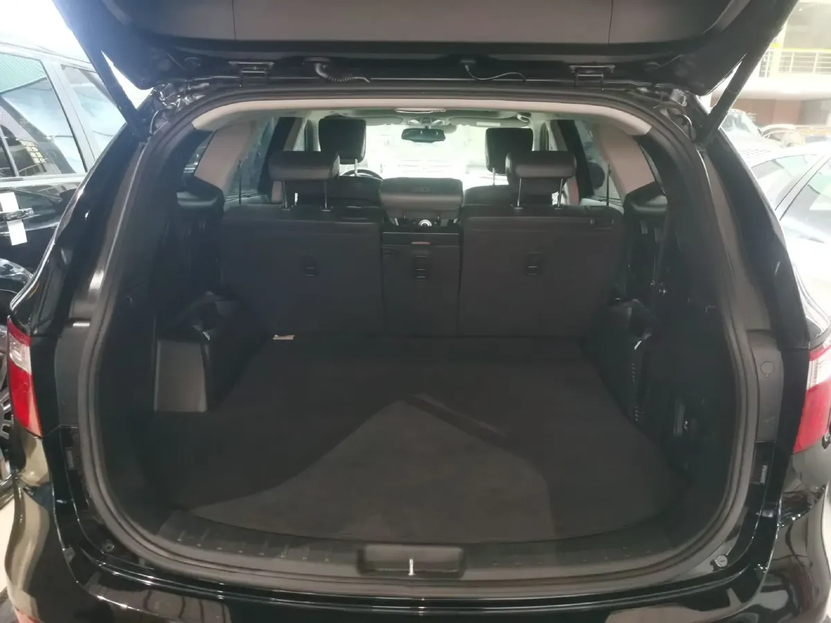 2013 Hyundai Grand SantaFe 3.0L 264HP V6 6AT,autocango,china used car exporter,china ev exporter,chinese used car exporter,chinese used ev exporter