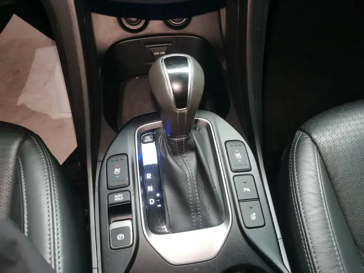 2013 Hyundai Grand SantaFe 3.0L 264HP V6 6AT,autocango,china used car exporter,china ev exporter,chinese used car exporter,chinese used ev exporter