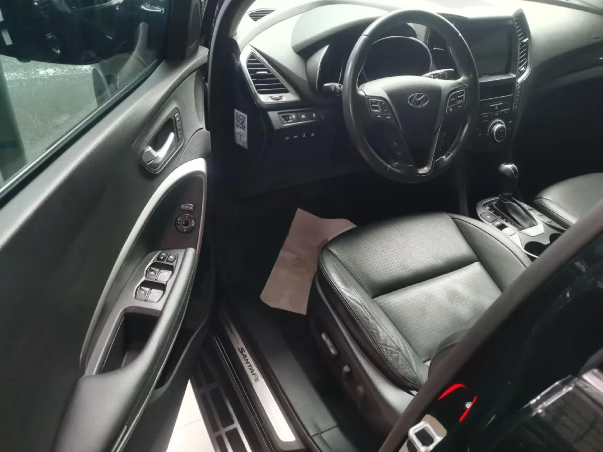 2013 Hyundai Grand SantaFe 3.0L 264HP V6 6AT,autocango,china used car exporter,china ev exporter,chinese used car exporter,chinese used ev exporter