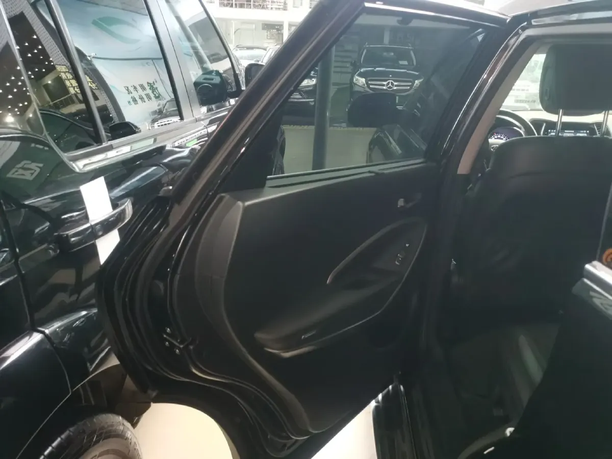 2013 Hyundai Grand SantaFe 3.0L 264HP V6 6AT,autocango,china used car exporter,china ev exporter,chinese used car exporter,chinese used ev exporter