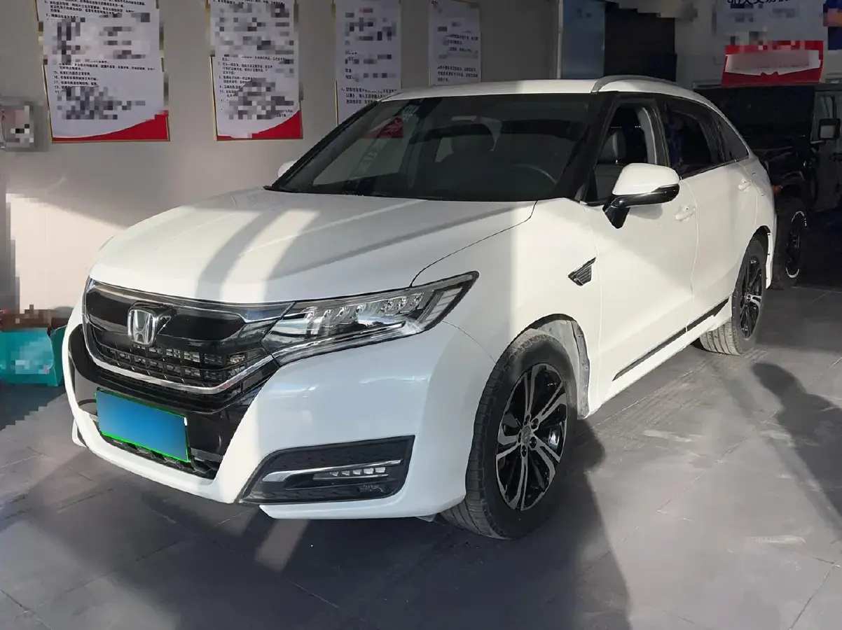 2017 Honda UR-V 2.0T 272HP L4 9AT