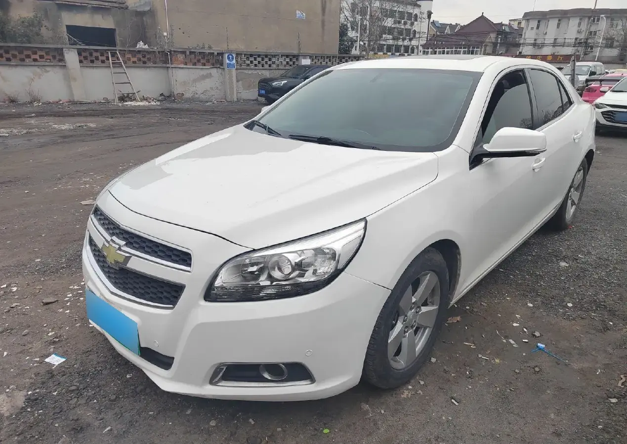 2014 Chevrolet Malibu 2.0L 154HP L4 6AT