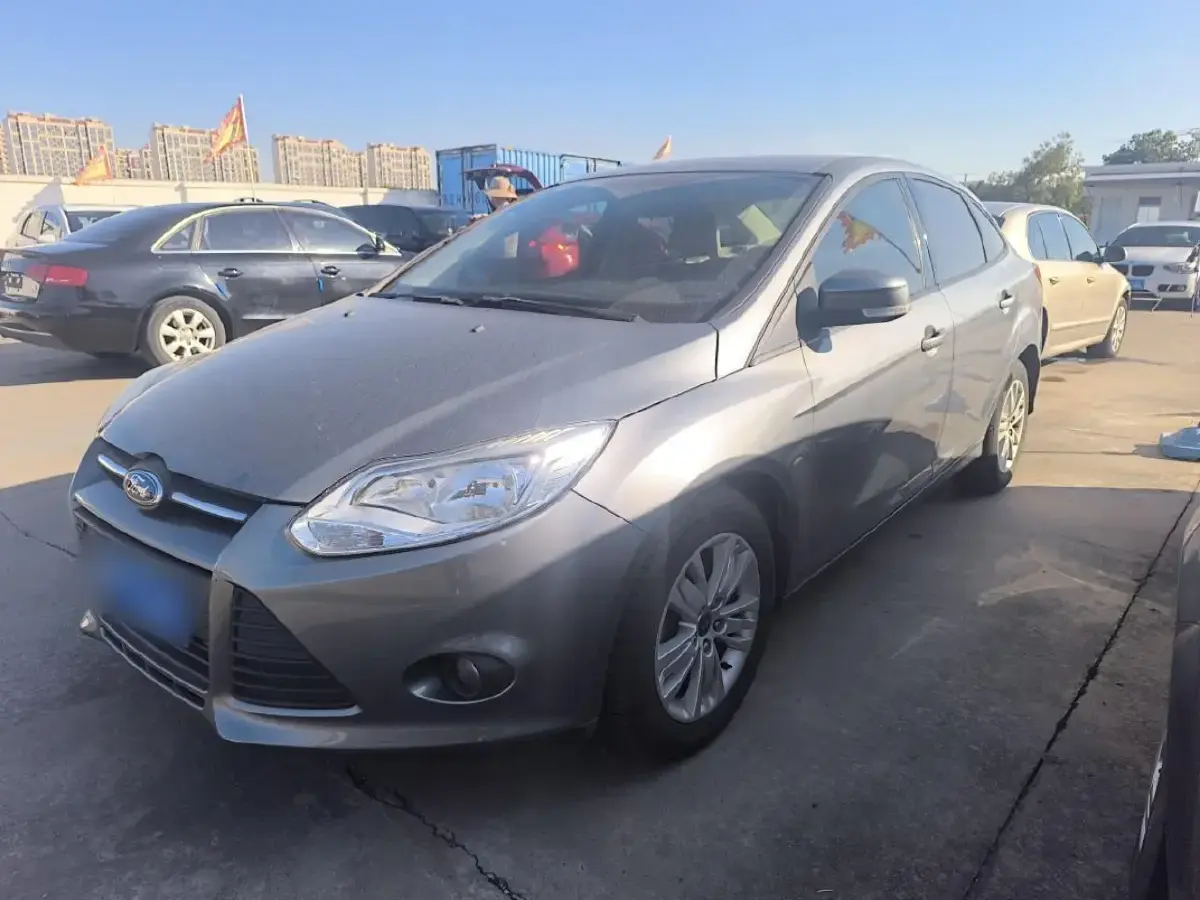 2012 Ford Focus 1.6L 125HP L4 6DCT