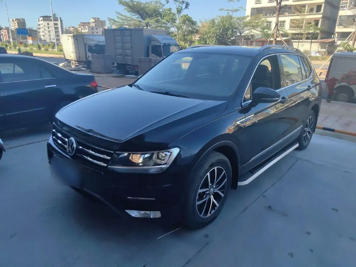 2018 Volkswagen Tiguan L 2.0T 186HP L4 7DCT