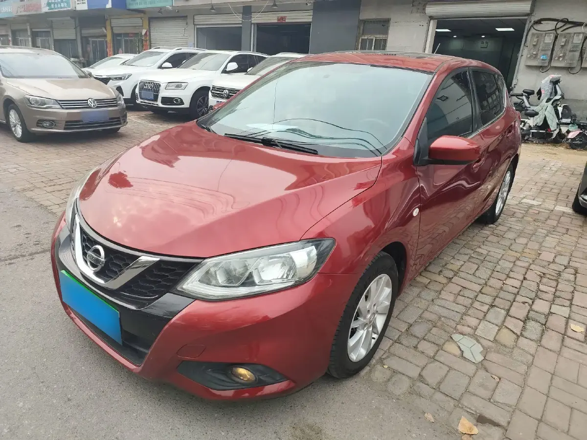 2016 Nissan Tiida 1.6L 126HP L4 CVT