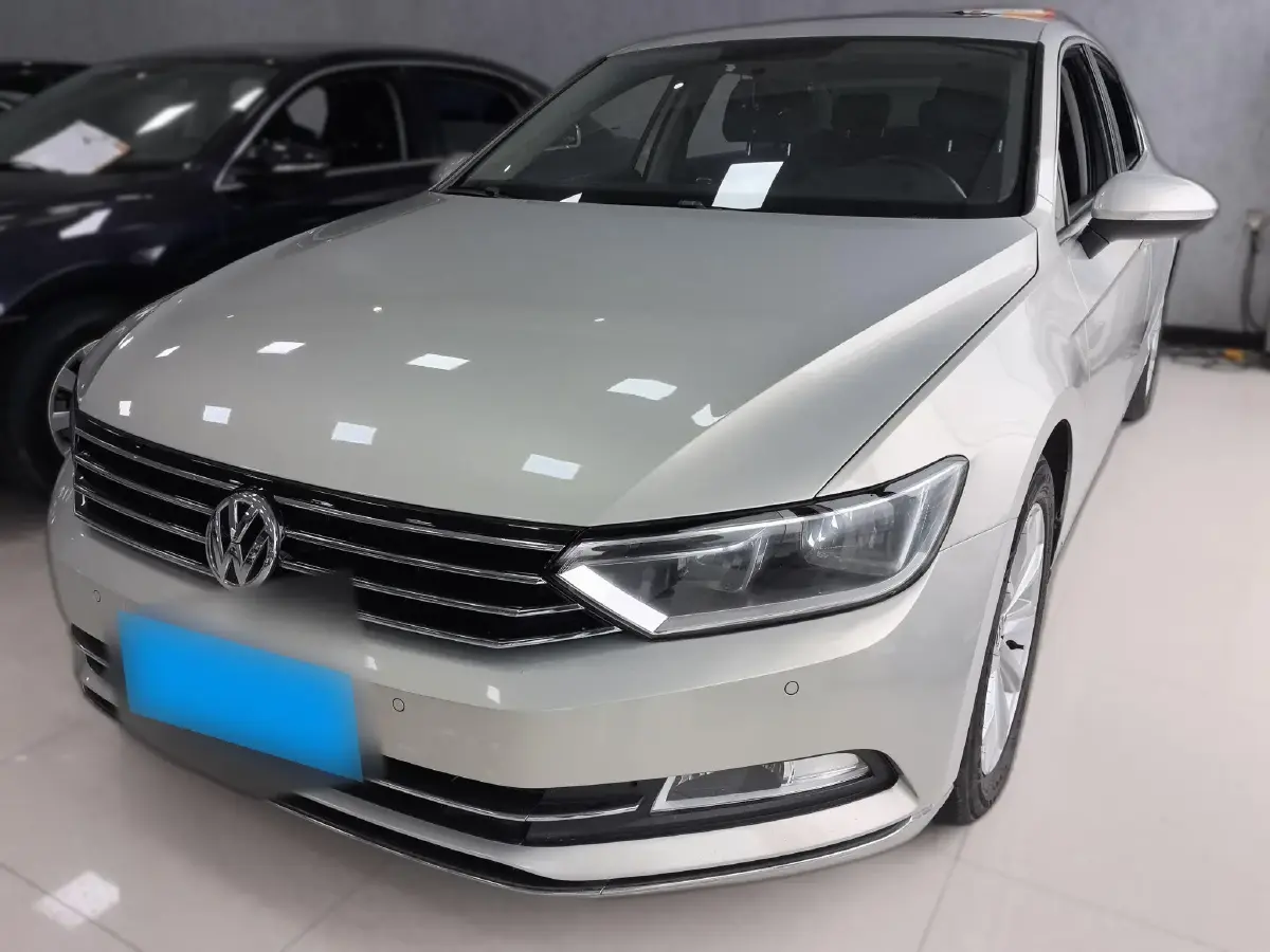2017 Volkswagen Magotan 1.8T 180HP L4 7DCT