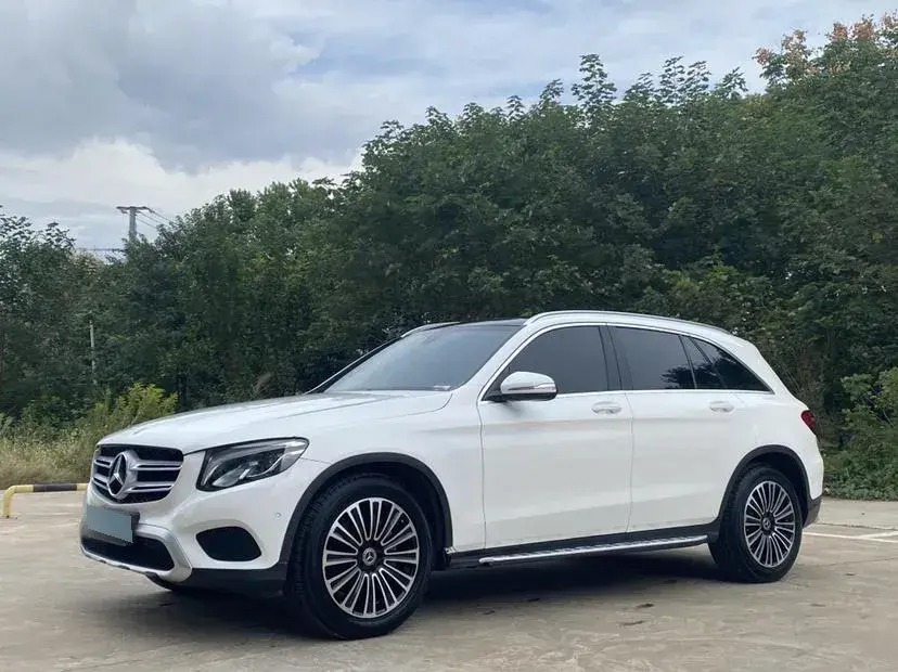 2019 Mercedes-Benz GLC Class 2.0T 184HP L4 9AT