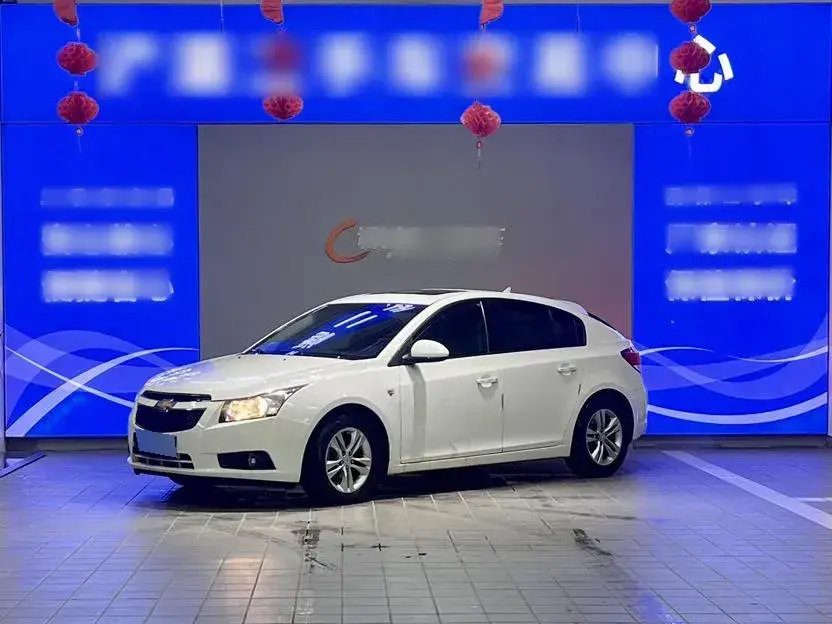 2013 Chevrolet Cruze 1.6L 121HP L4 6AT
