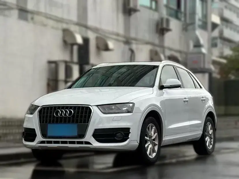 2015 Audi Q3 2.0T 170HP L4 7DCT