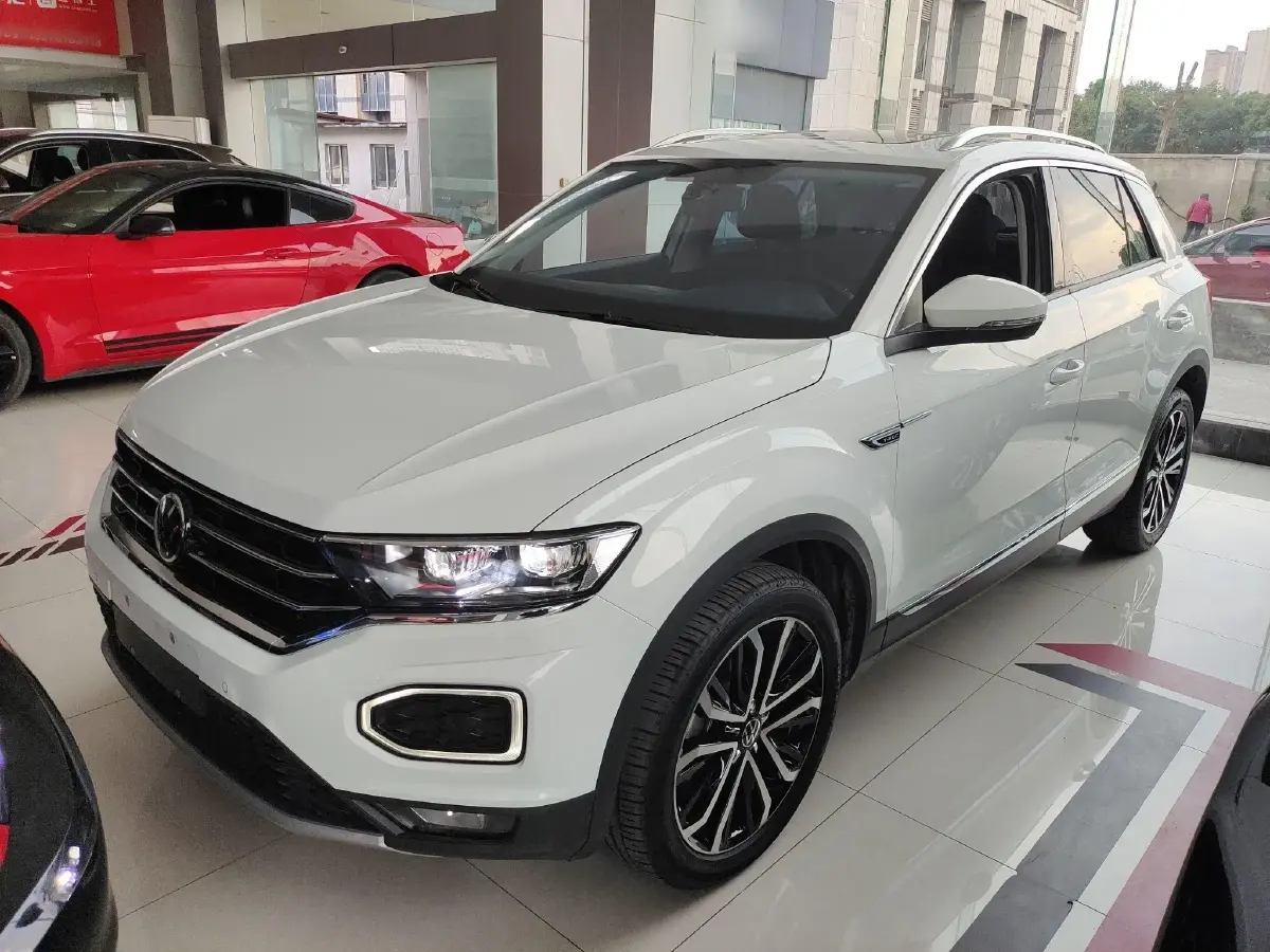 2022 Volkswagen T-Roc 1.4T 150HP L4 7DCT