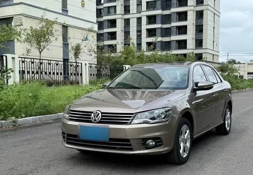 2014 Volkswagen Bora 1.6L 105HP L4 6AT