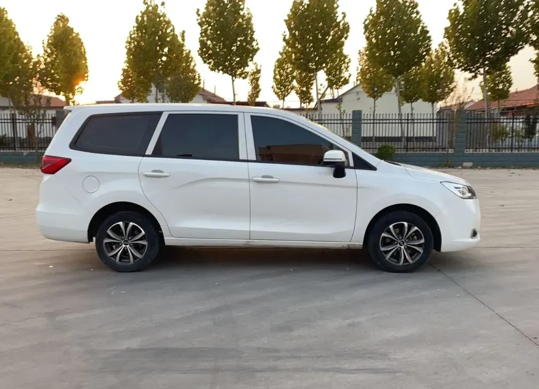 2018 JAC Refine R3 1.6L 120HP L4 5MT,autocango,china used car exporter,china ev exporter,chinese used car exporter,chinese used ev exporter