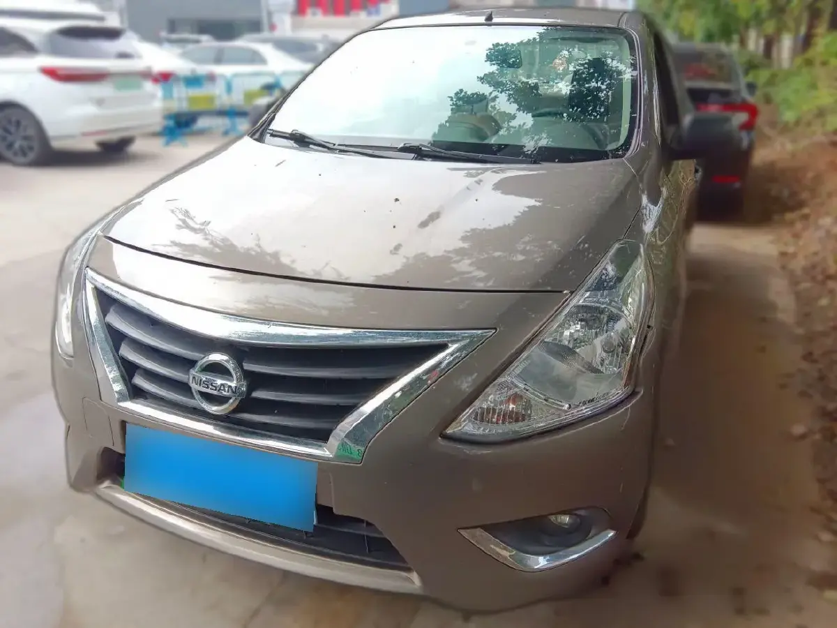 2016 Nissan Sunny 1.5L 112HP L4 5MT