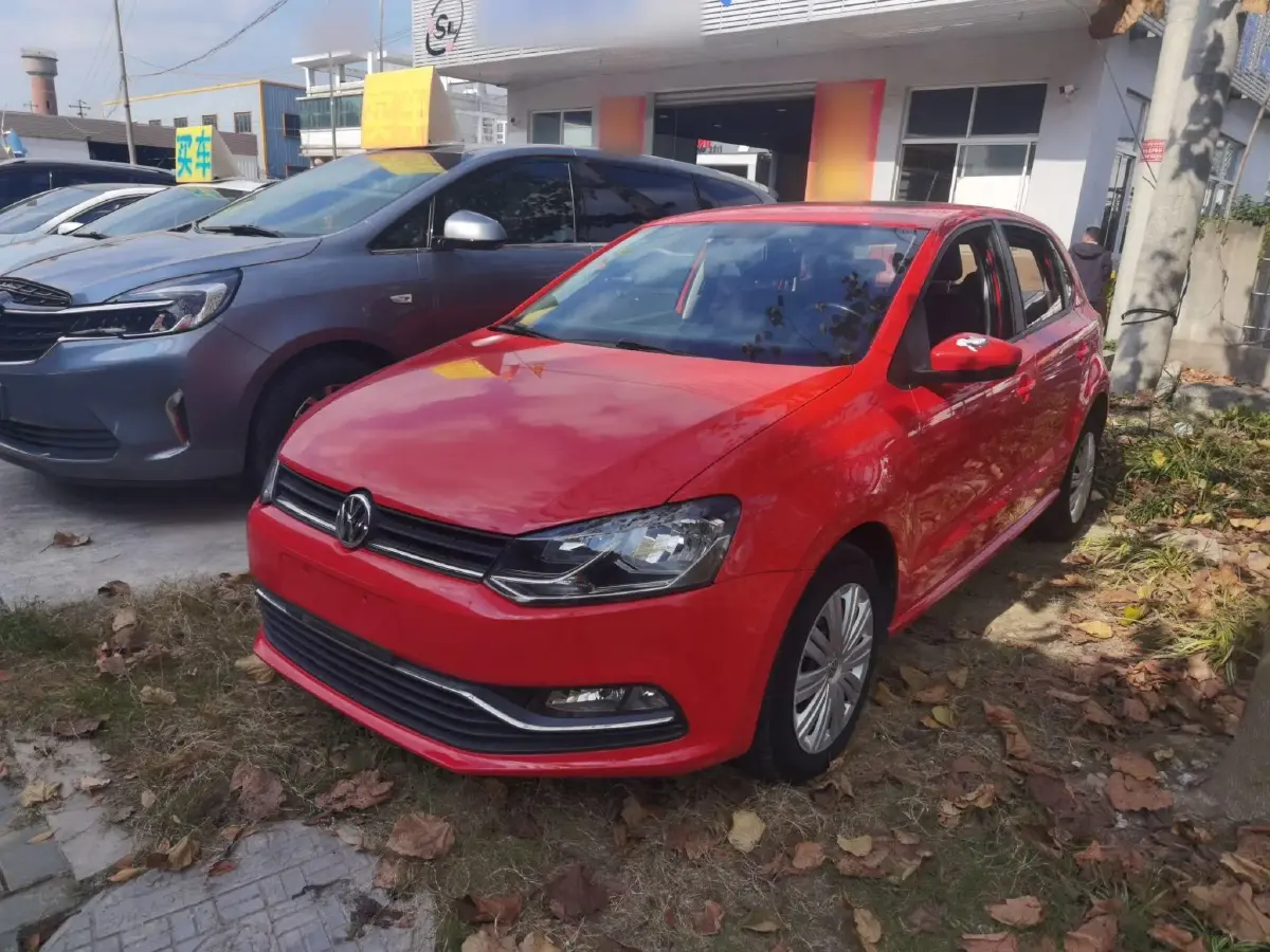 2016 Volkswagen Polo 1.6L 110HP L4 6AT