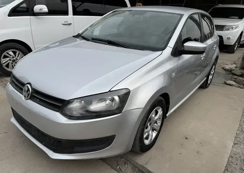2013 Volkswagen Polo 1.4L 86HP L4 5MT