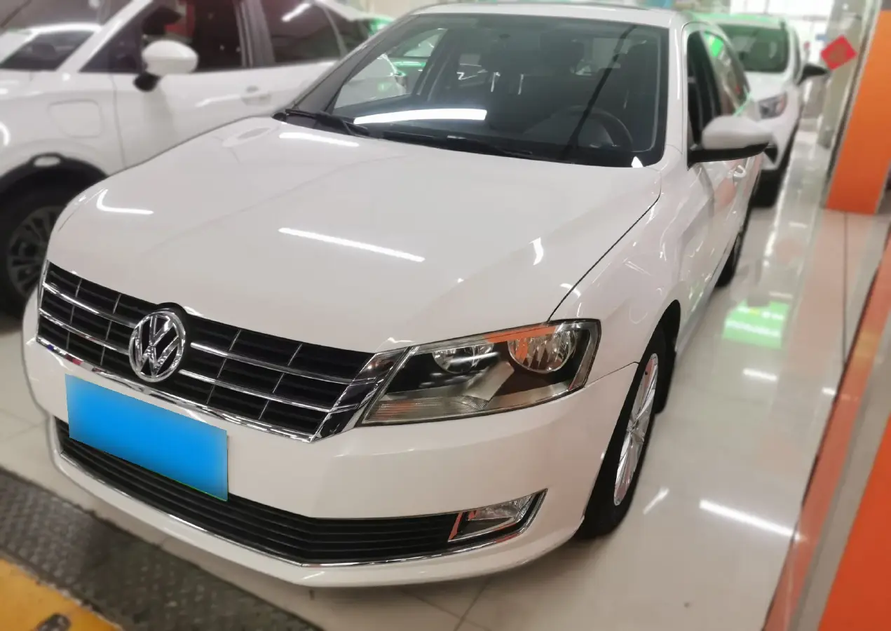 2013 Volkswagen Gran Lavida 1.6L 110HP L4 6AT
