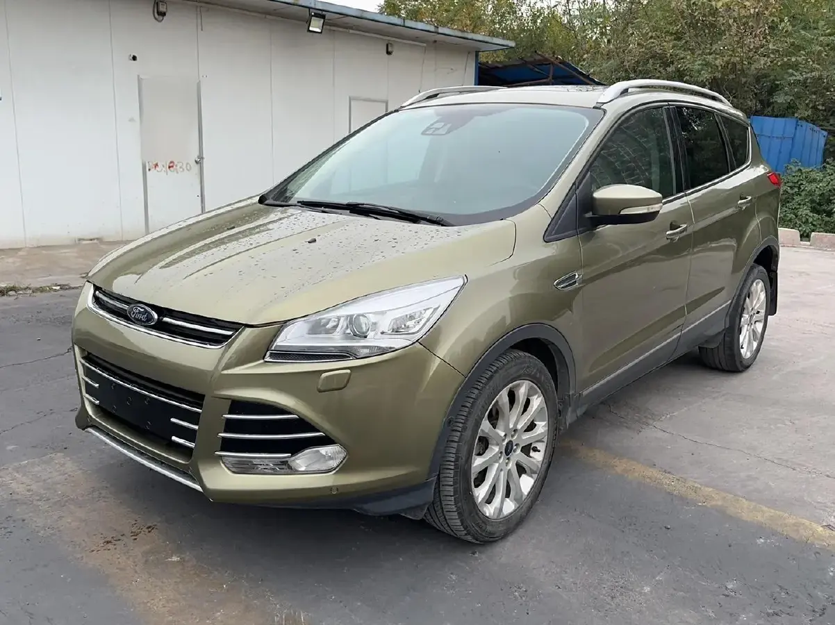 2013 Ford Kuga 2.0T 242HP L4 6AT