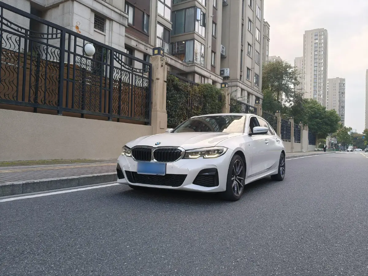2021 BMW 3 Series 2.0T 156HP L4 8AT