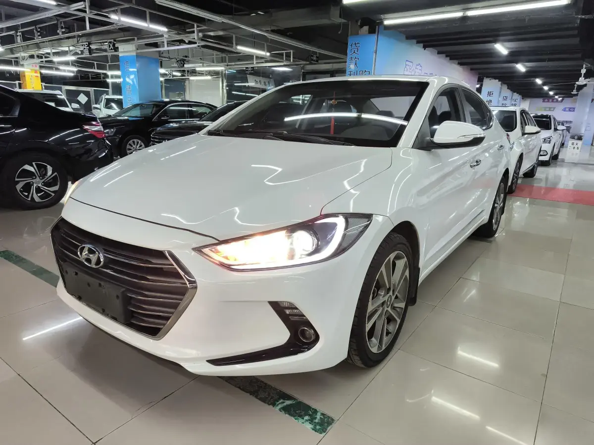 2018 Hyundai Elantra 1.6L 130HP L4 6AT