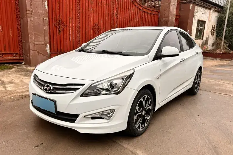 2014 Hyundai Reina 1.4L 107HP L4 4AT