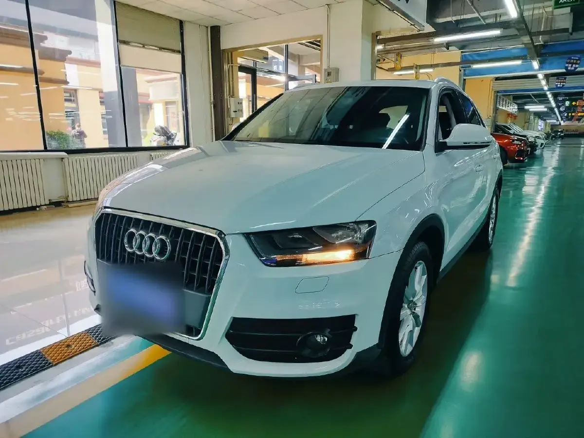 2015 Audi Q3 2.0T 170HP L4 7DCT