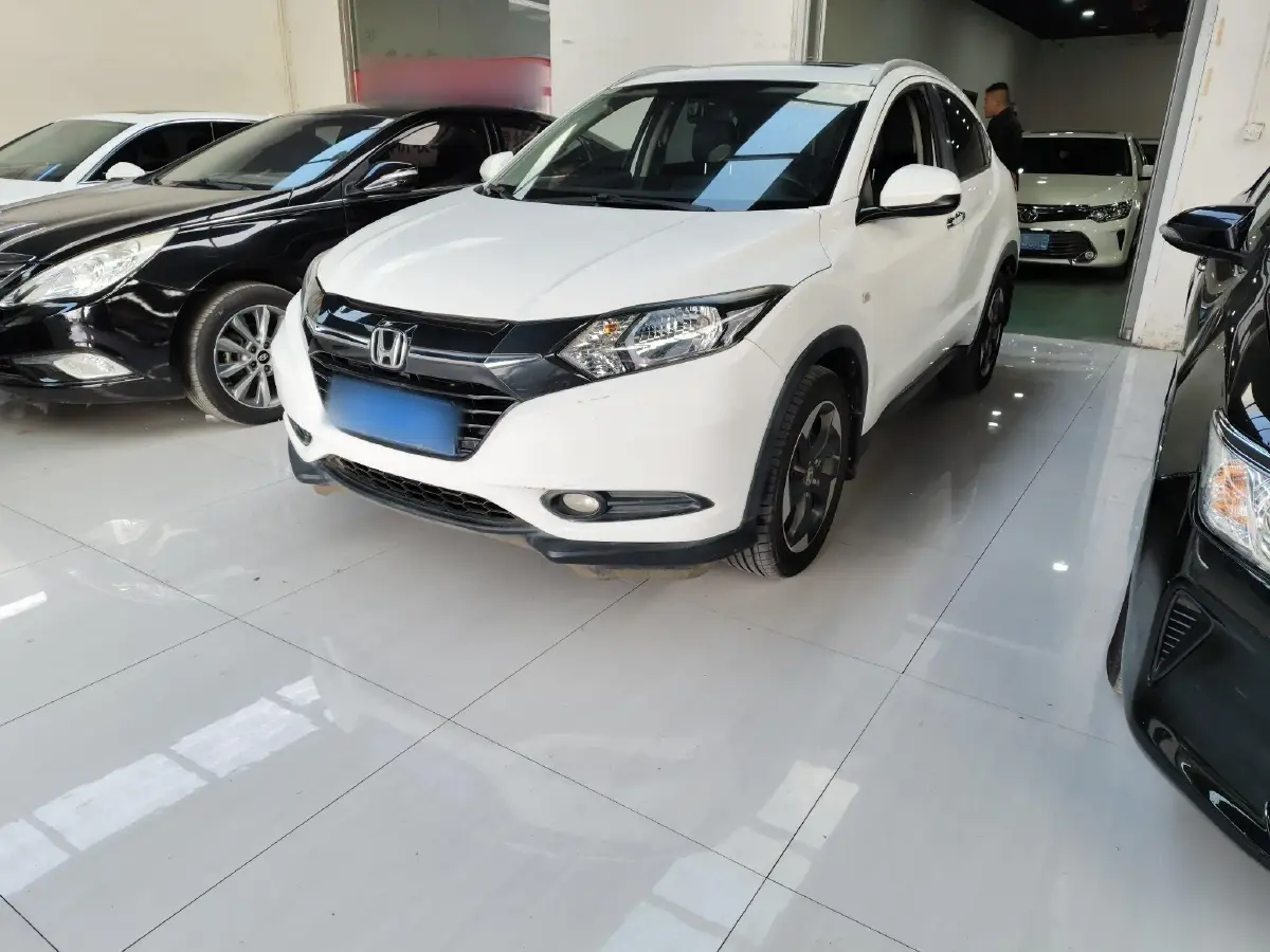2016 Honda Vezel 1.8L 136HP L4 CVT