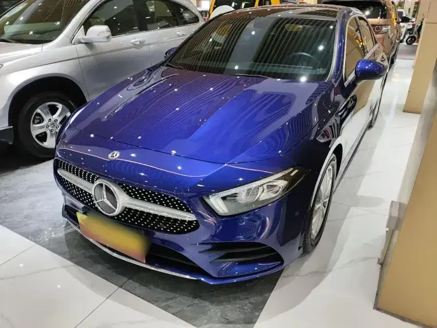 2020 Mercedes-Benz A Class 1.3T 163HP L4 7DCT