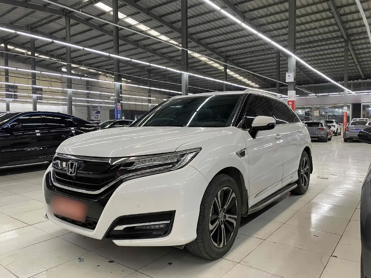 2017 Honda UR-V 2.0T 272HP L4 9AT