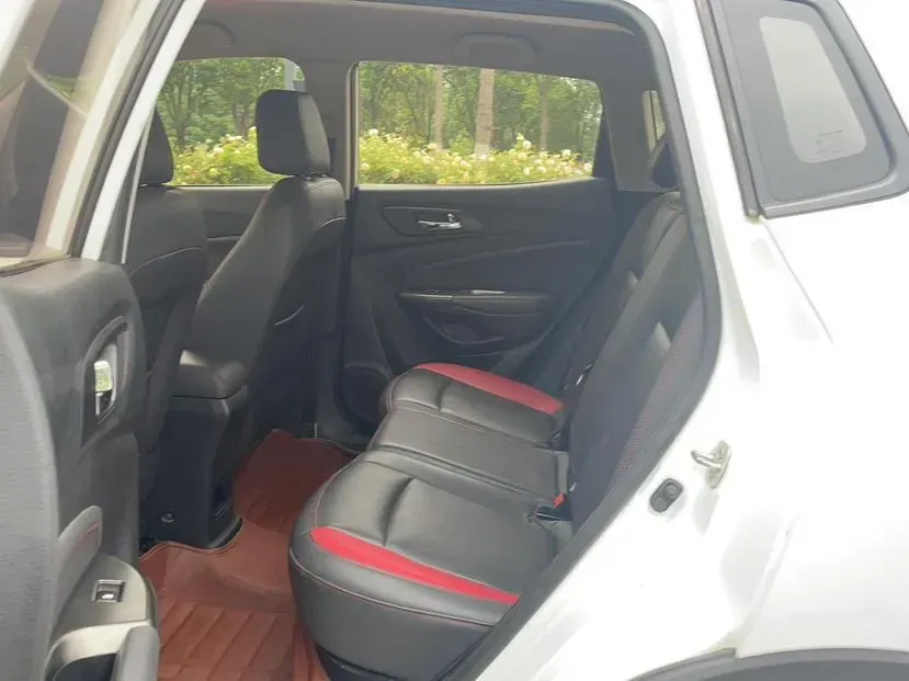 2016 ChangAn CS15 1.5L 107HP L4 5MT,autocango,china used car exporter,china ev exporter,chinese used car exporter,chinese used ev exporter