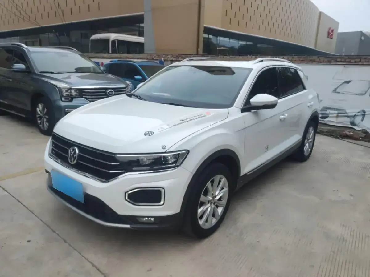 2019 Volkswagen T-Roc 1.4T 150HP L4 7DCT