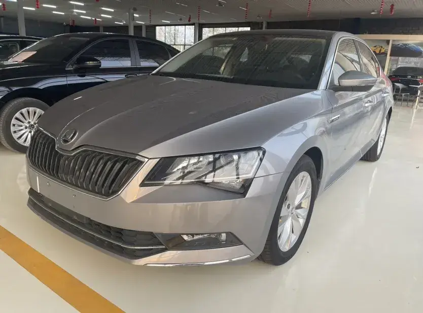 2018 Skoda Superb 1.4T 150HP L4 7DCT