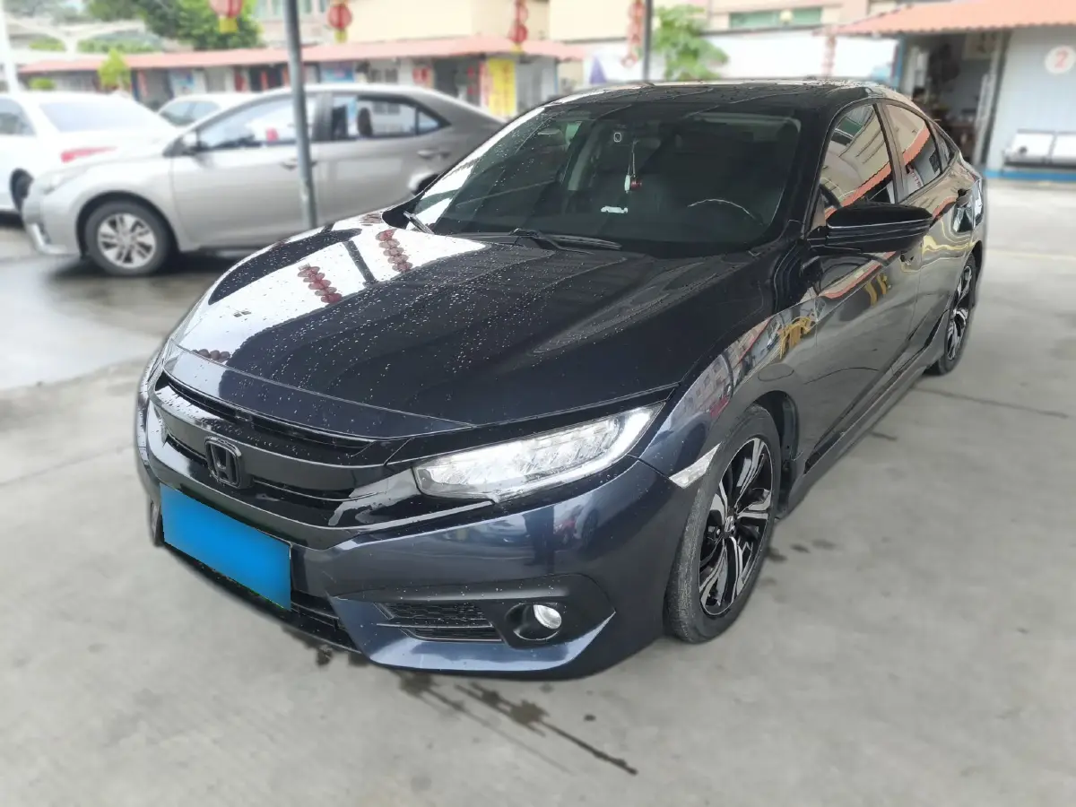 2016 Honda Civic 1.5T 177HP L4 CVT