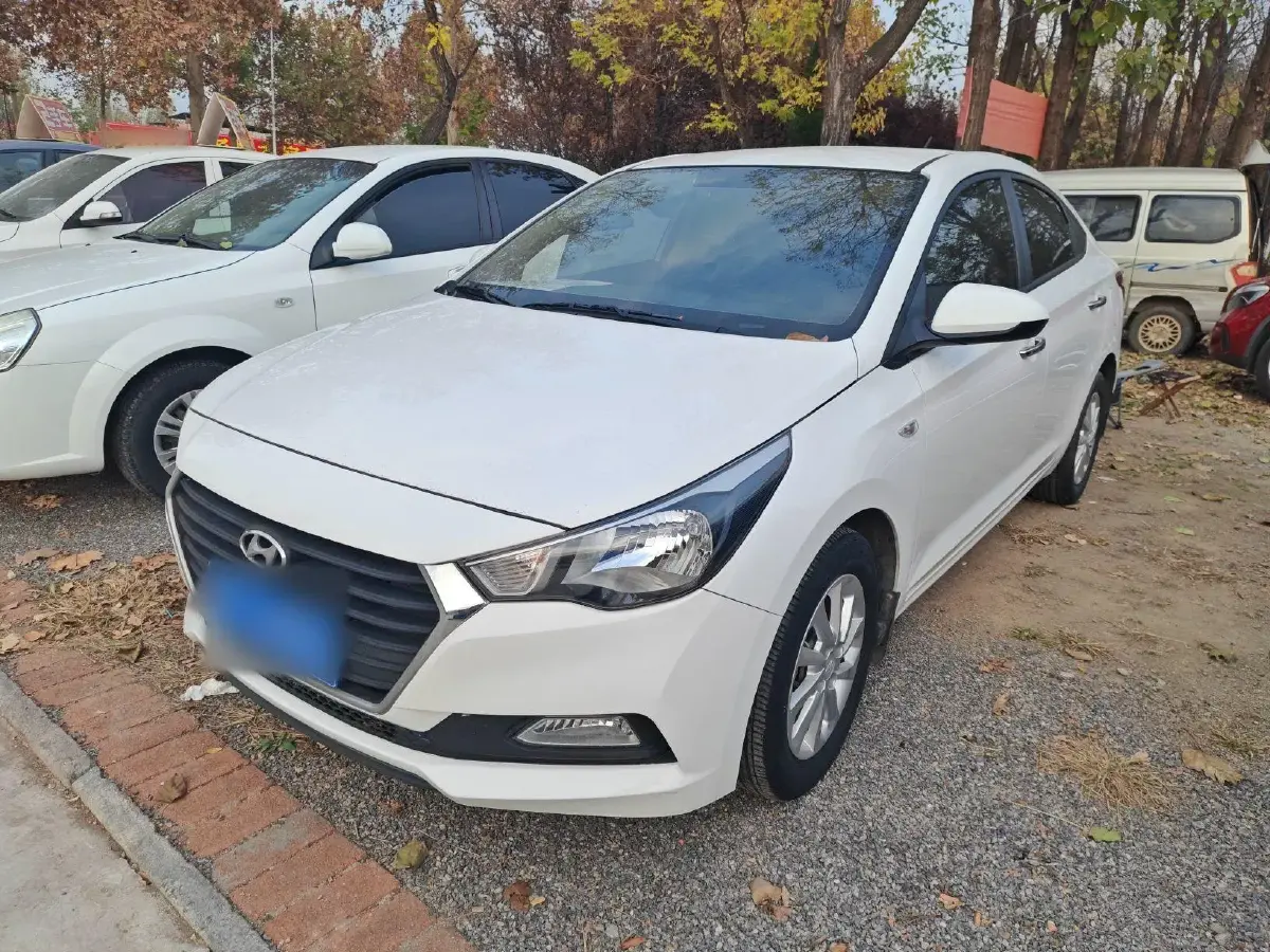 2016 Hyundai Verna 1.4L 100HP L4 6MT