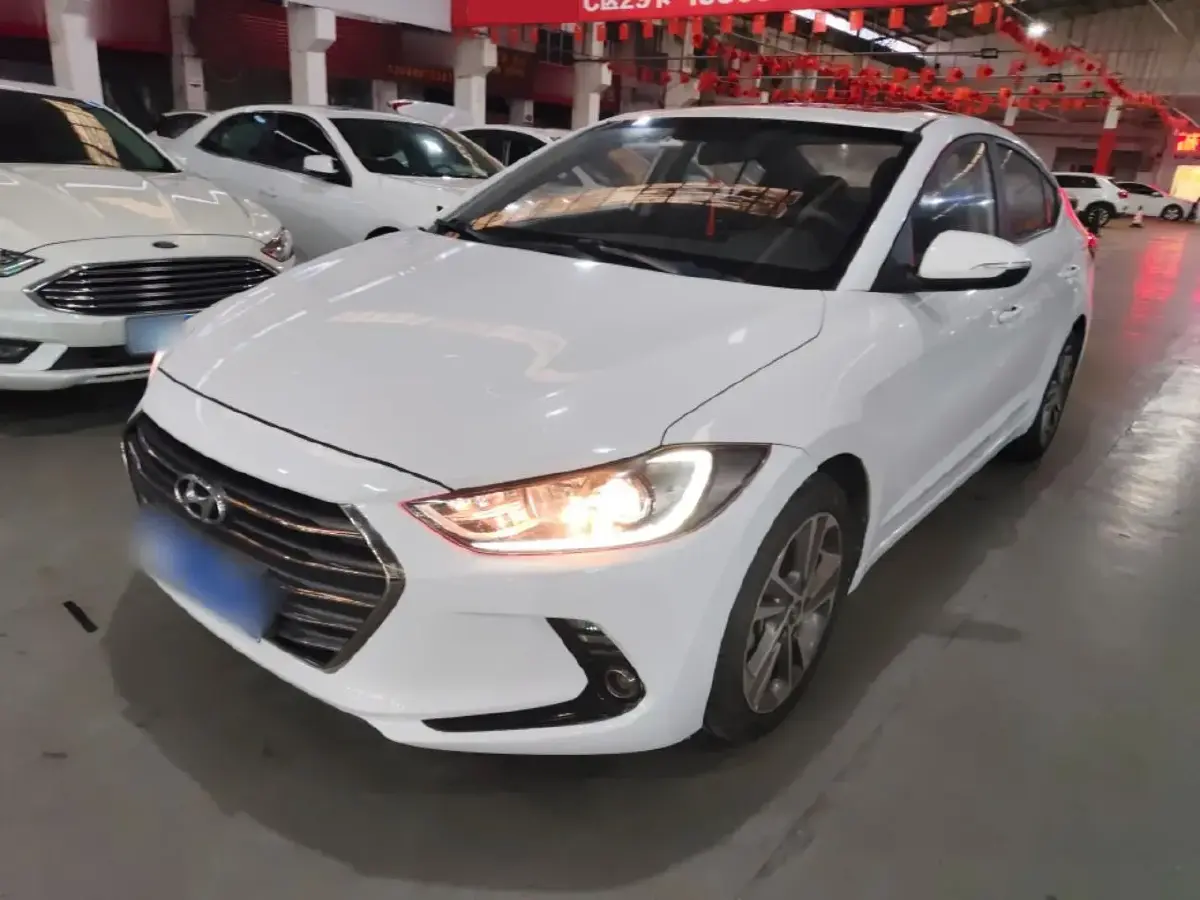 2016 Hyundai Elantra 1.6L 130HP L4 6AT