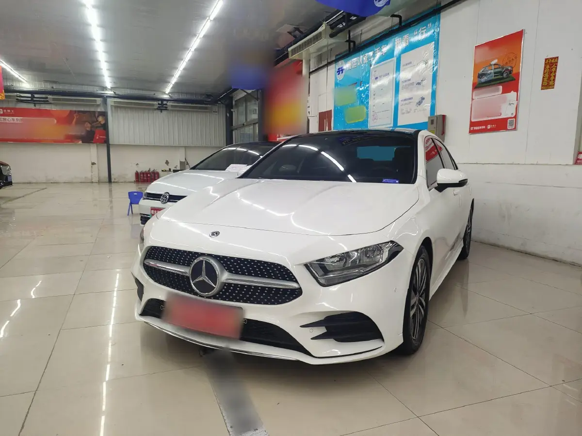 2019 Mercedes-Benz A Class 1.3T 136HP L4 7DCT