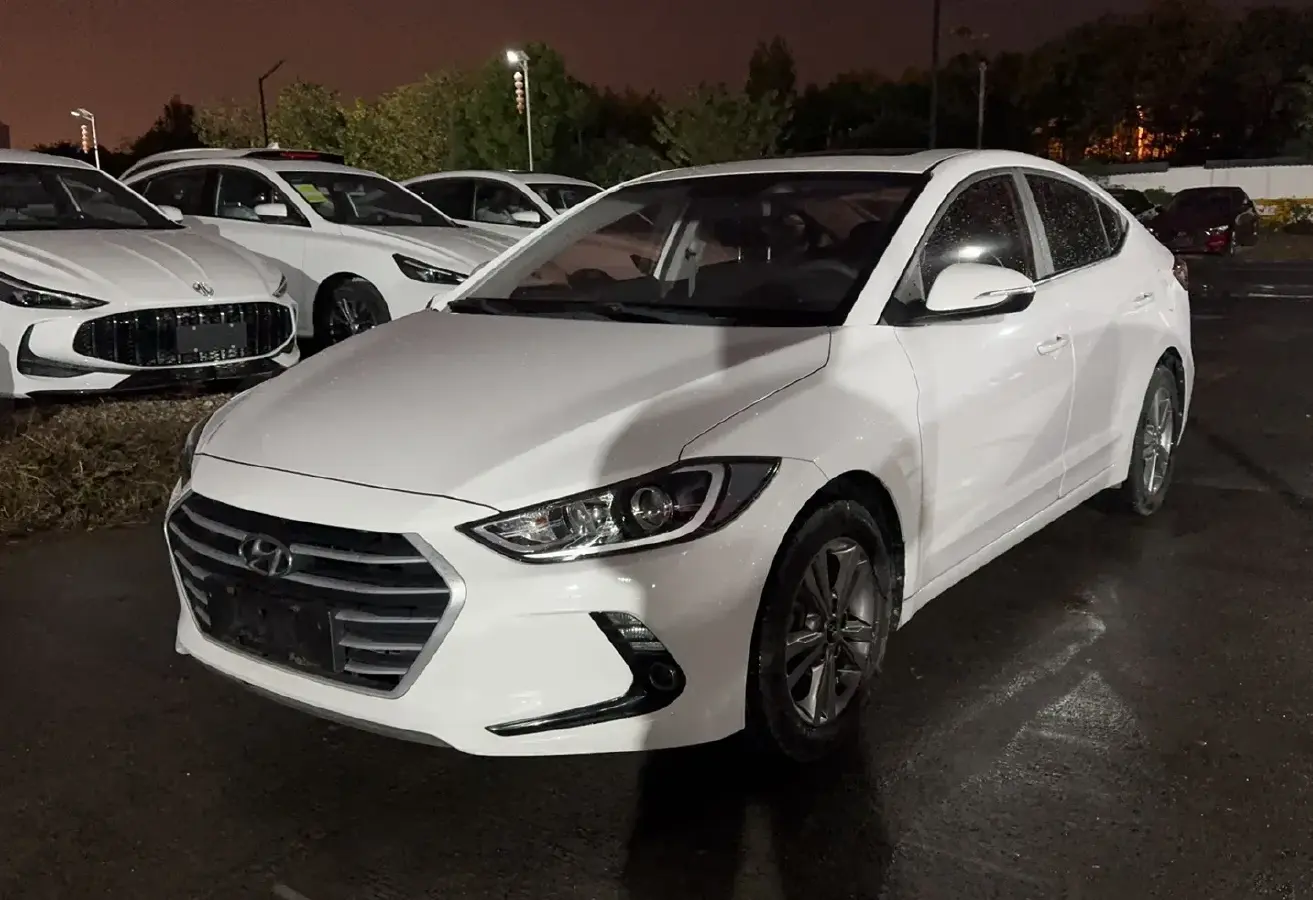 2016 Hyundai Elantra 1.6L 128HP L4 6MT