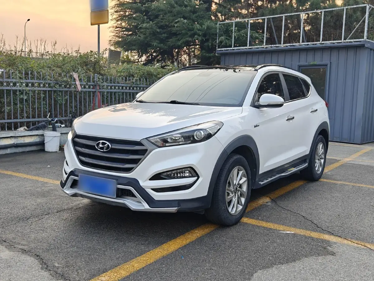 2015 Hyundai Tucson 1.6T 177HP L4 7DCT