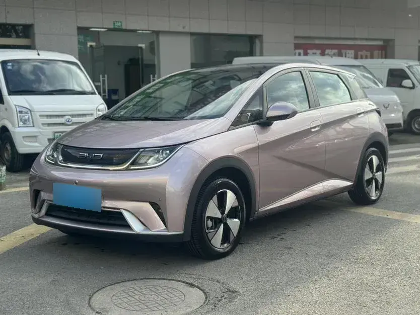 2023 BYD Dolphin BEV 44.928KWH