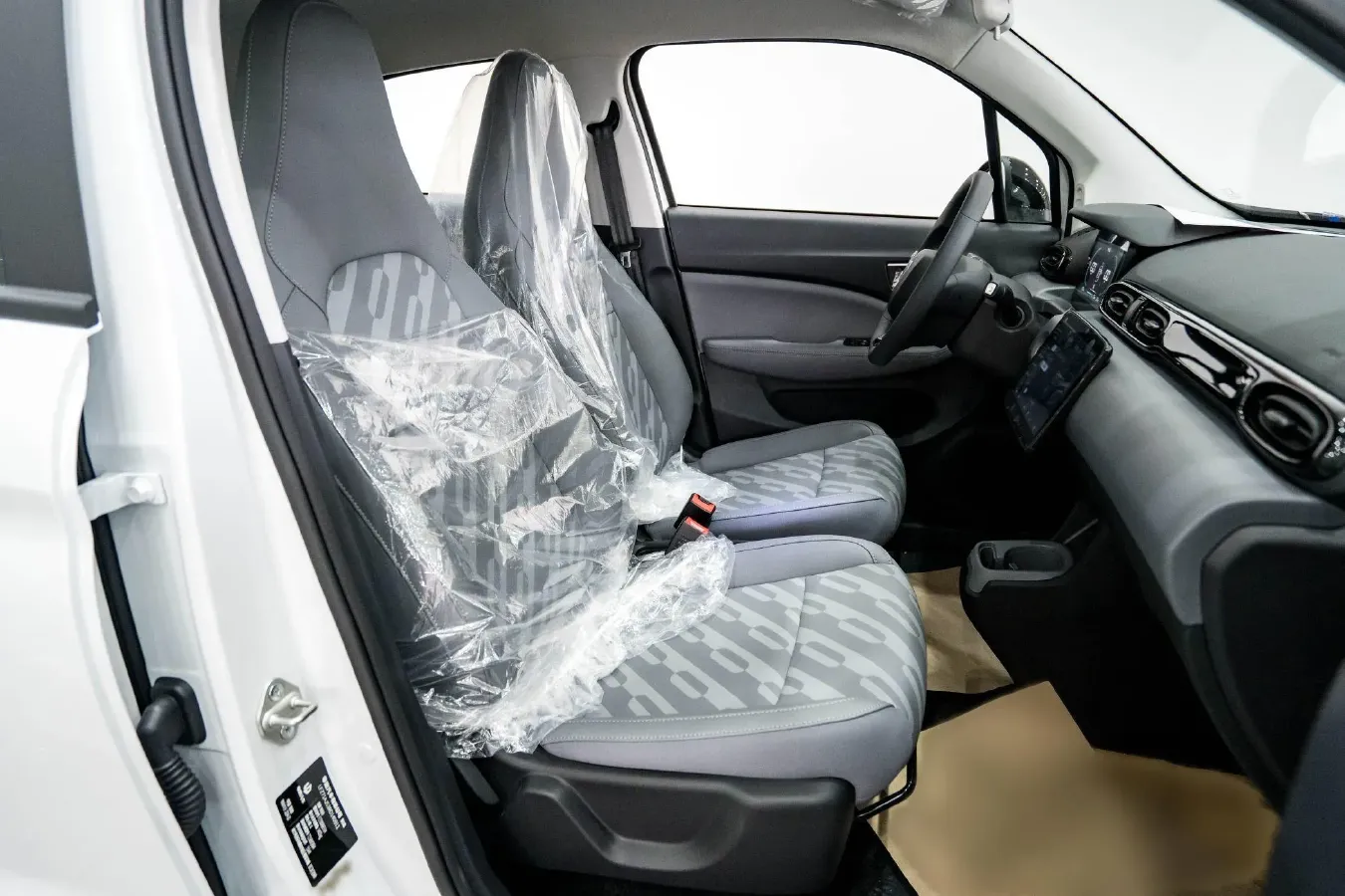 2024 Leapmotor T03 BEV 31.9KWH,autocango,china used car exporter,china ev exporter,chinese used car exporter,chinese used ev exporter