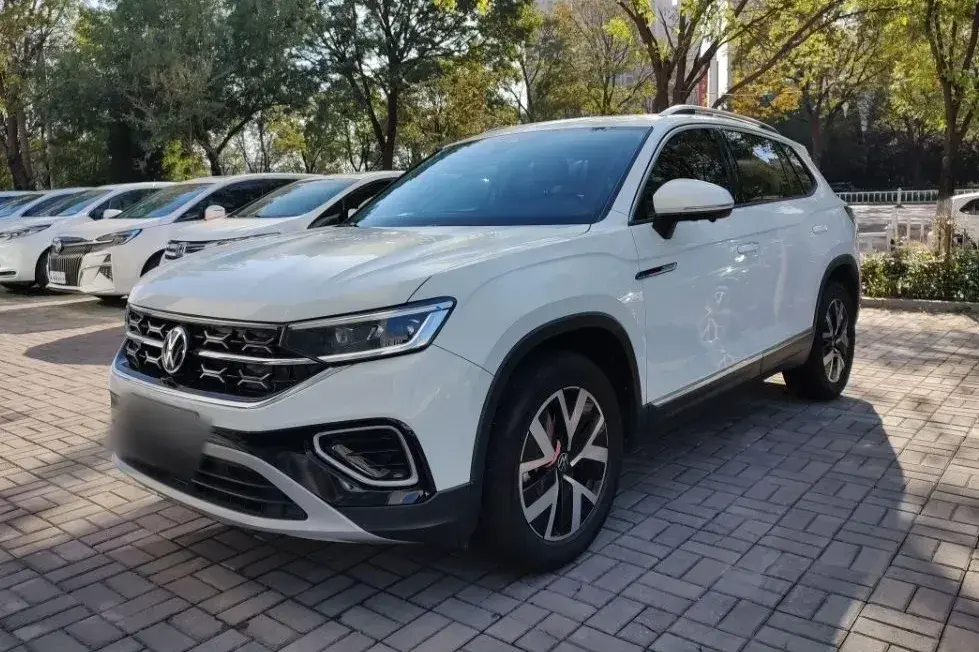 2023 Volkswagen Tayron 2.0T 186HP L4 7DCT