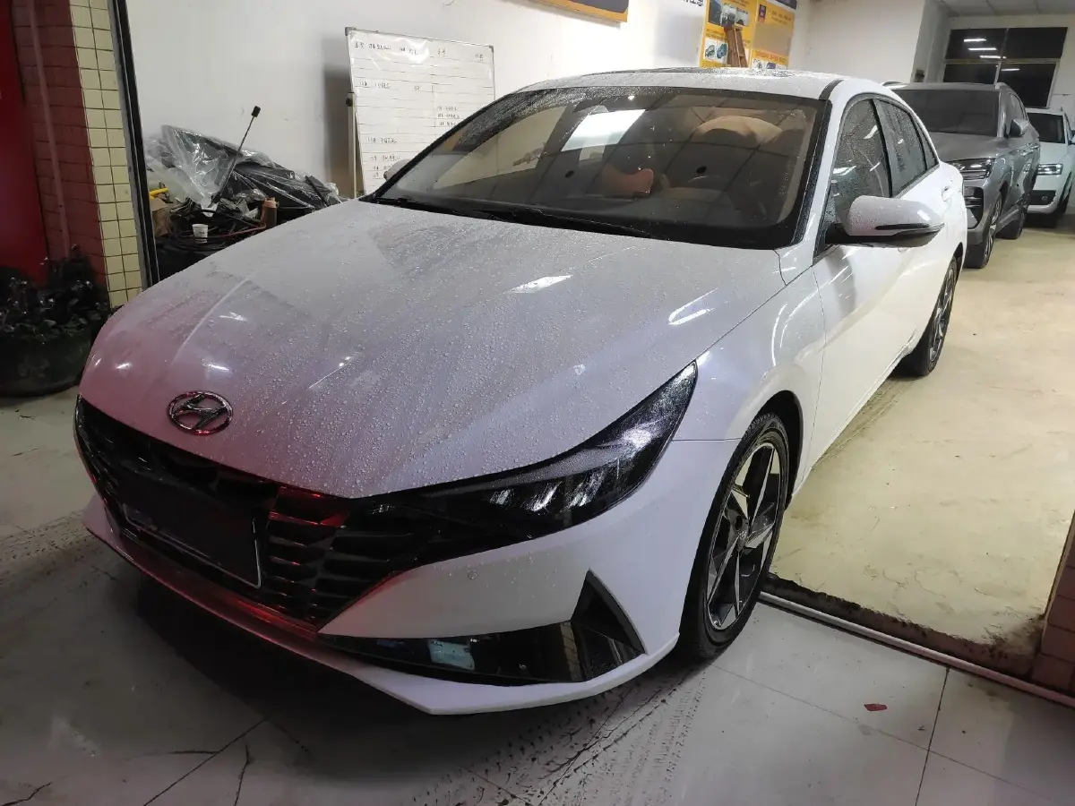 2021 Hyundai Elantra 1.5L 115HP L4 CVT