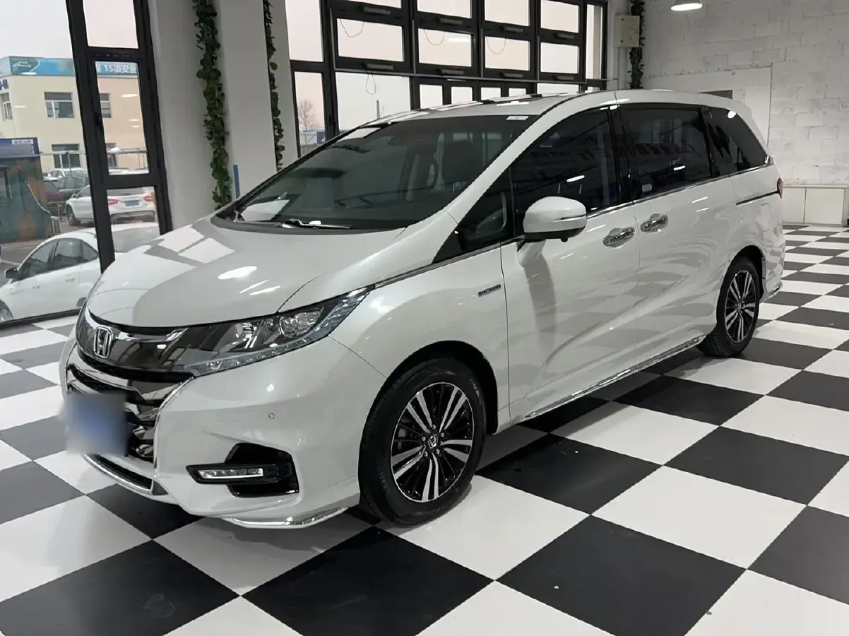 2021 Honda Odyssey 2.0L 146HP L4 E-CVT Hybrid