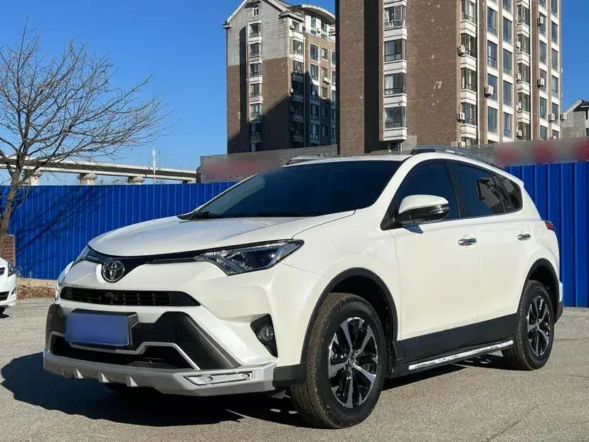 2016 Toyota RAV4 2.0L 151HP L4 CVT