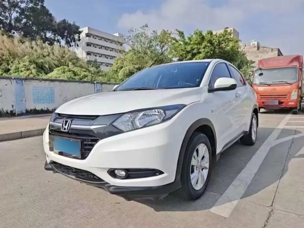 2017 Honda Vezel 1.8L 136HP L4 CVT